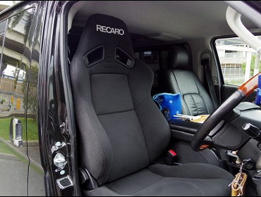 RECARO@SR-7F KK100@BK